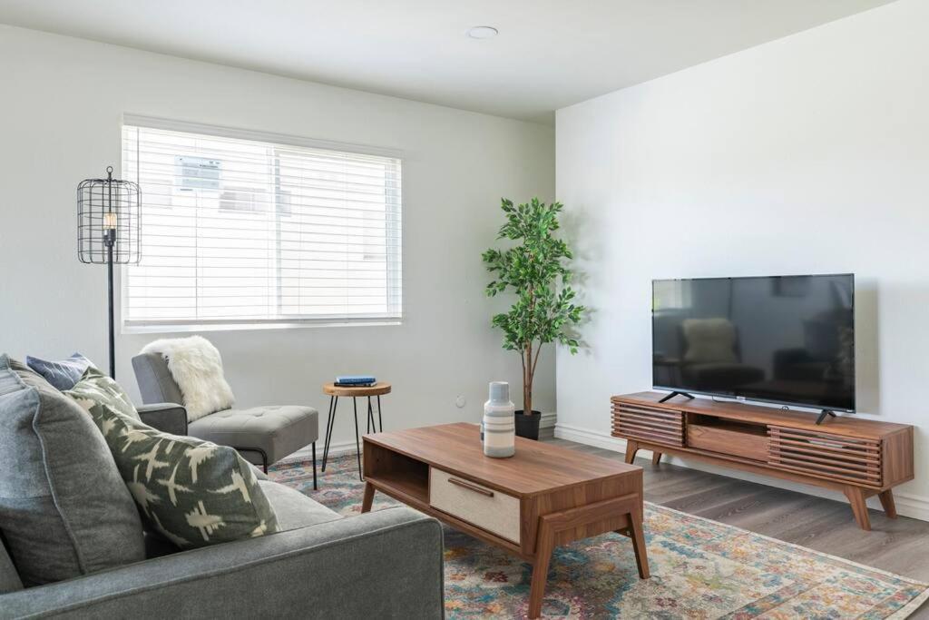 Enjoy Alhambra Night Life At 2Br Apt 외부 사진