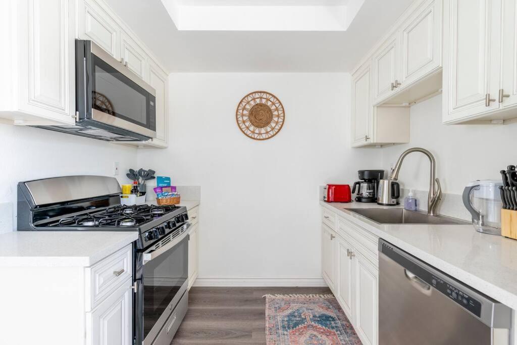 Enjoy Alhambra Night Life At 2Br Apt 외부 사진